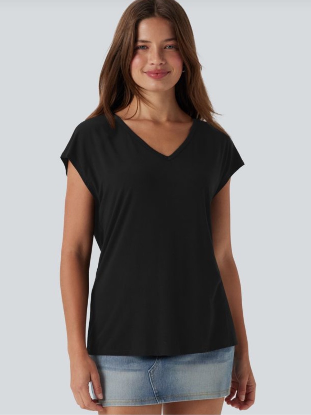 Halara V‑Neck Casual Tee NWOT | Large • Short Sleeve • Soft Stretch Everyday Top